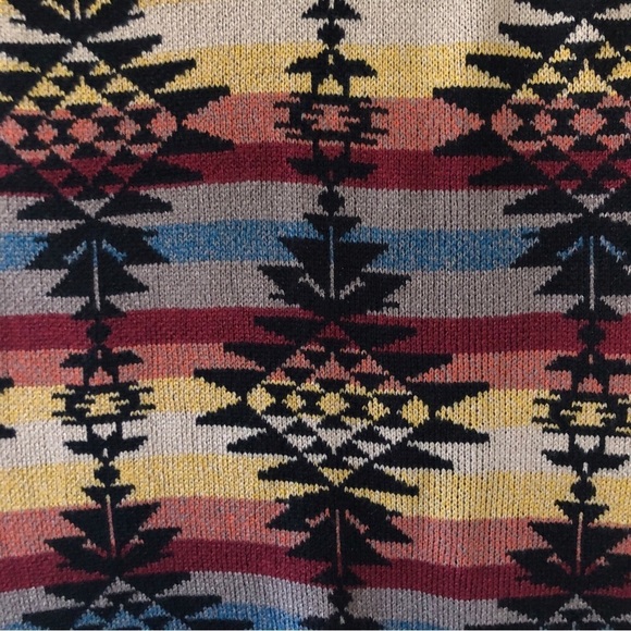 American Eagle Outfitters Aztec Southwest Shawl Wrap Neck Scarf Women's One Size - Picture 2 of 4